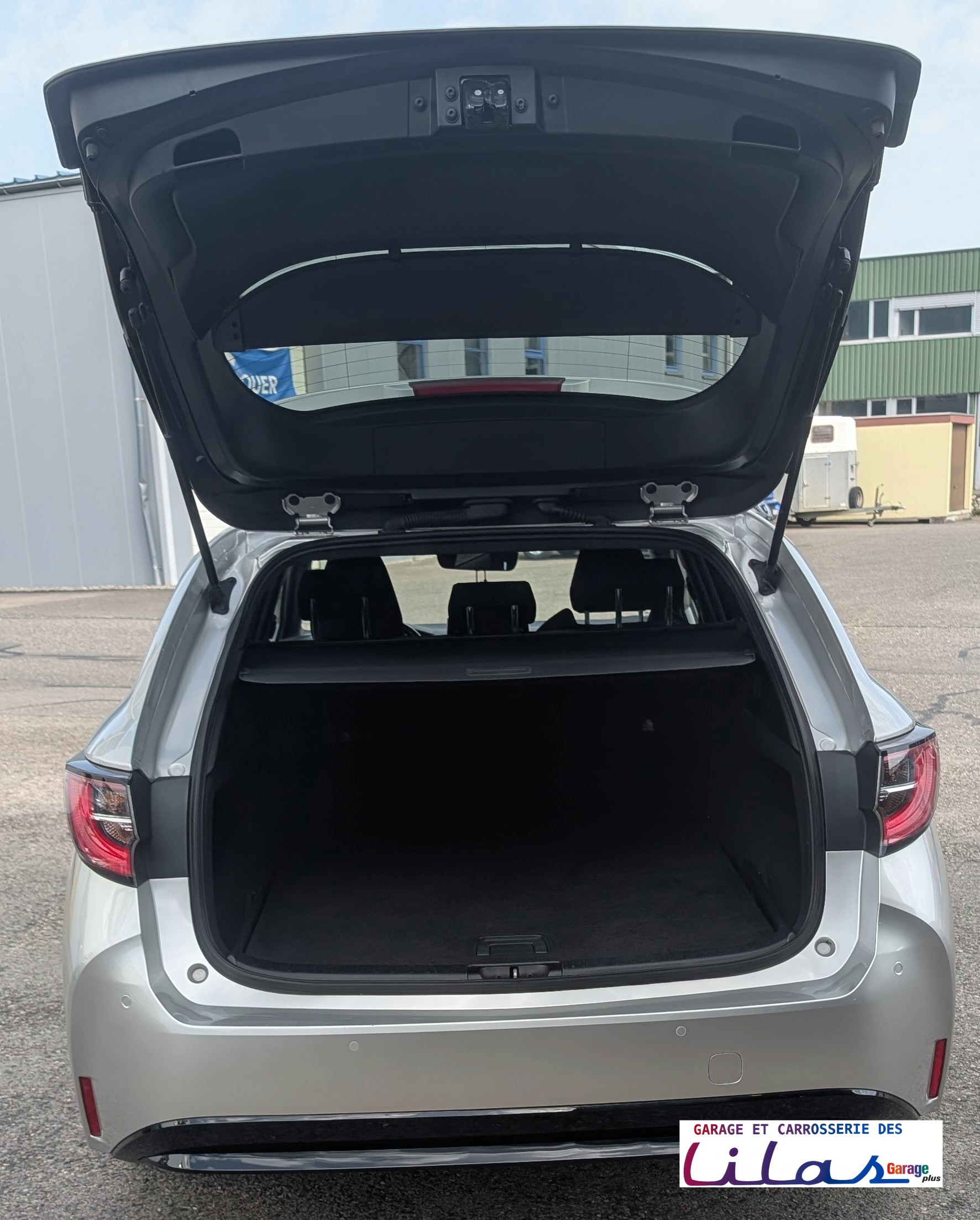 SUZUKI Swace 1.8 Hybrid Compact+ E-CVT-image-7