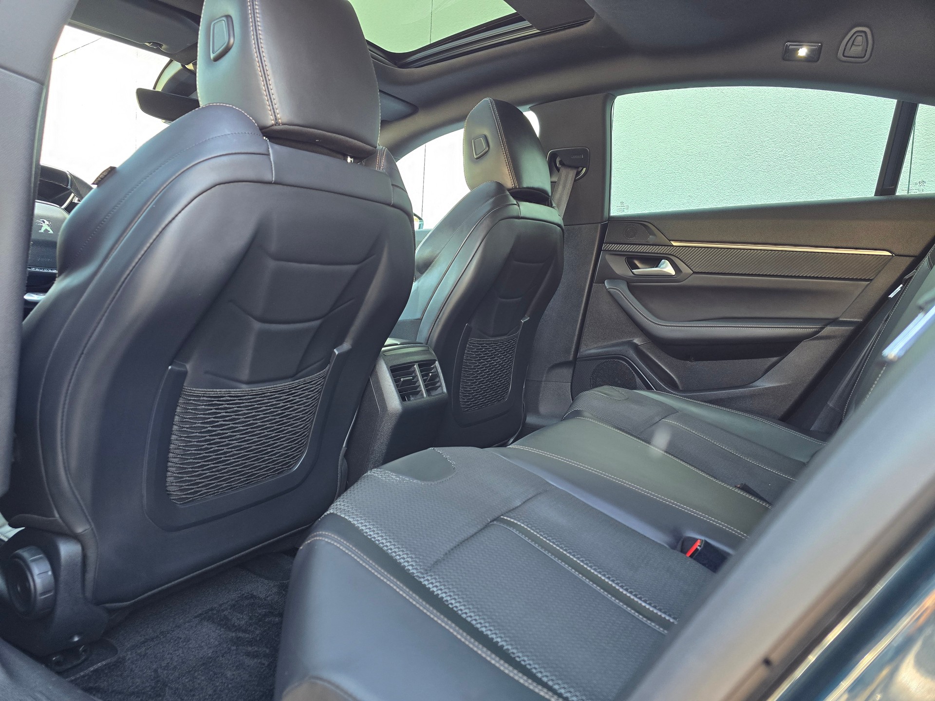 PEUGEOT 508 1.6 PureTech GT Line EAT8-image-19