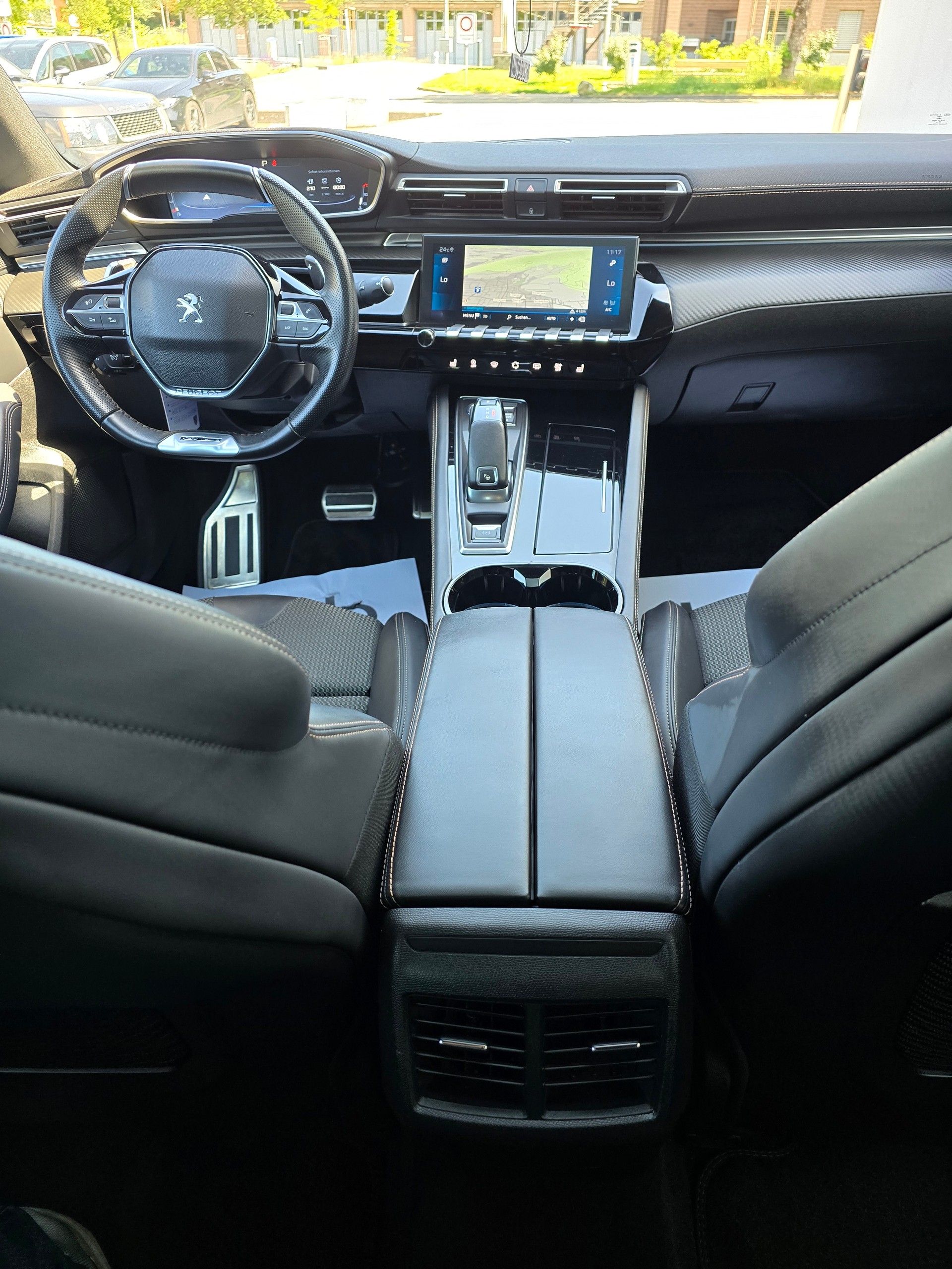 PEUGEOT 508 1.6 PureTech GT Line EAT8-image-10