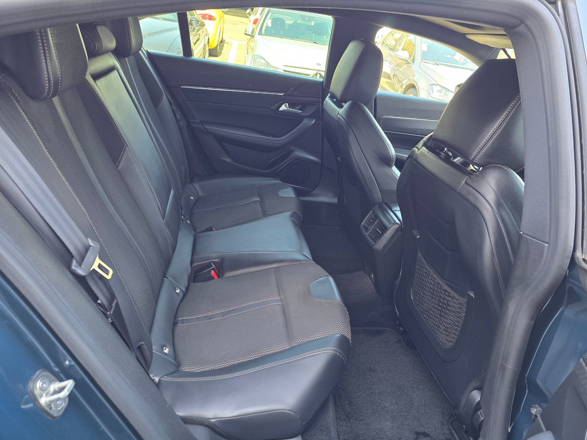 PEUGEOT 508 1.6 PureTech GT Line EAT8-image-21