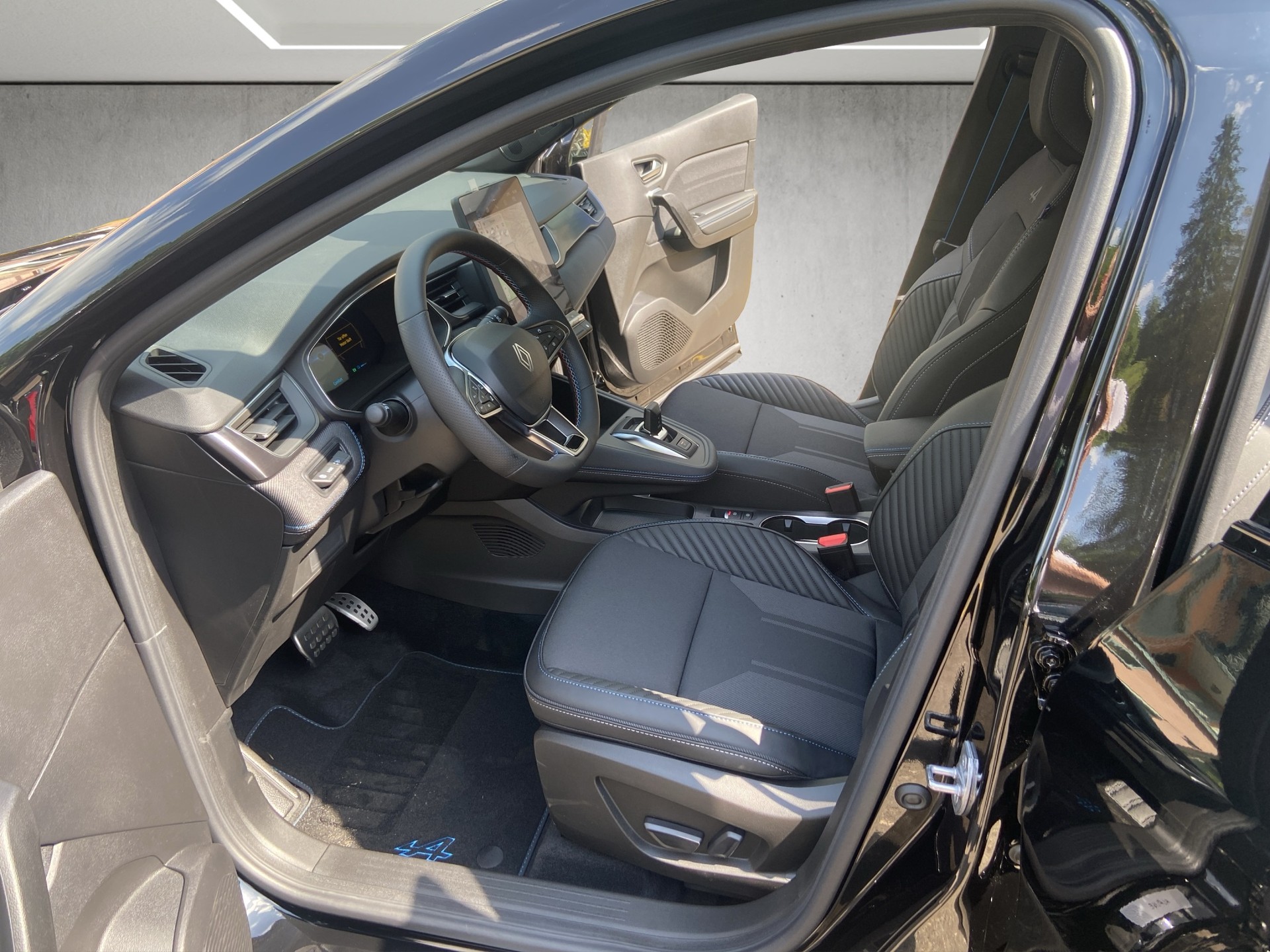 RENAULT Captur 1.8 E-Tech 160 Esprit Alpine DHT-image-7