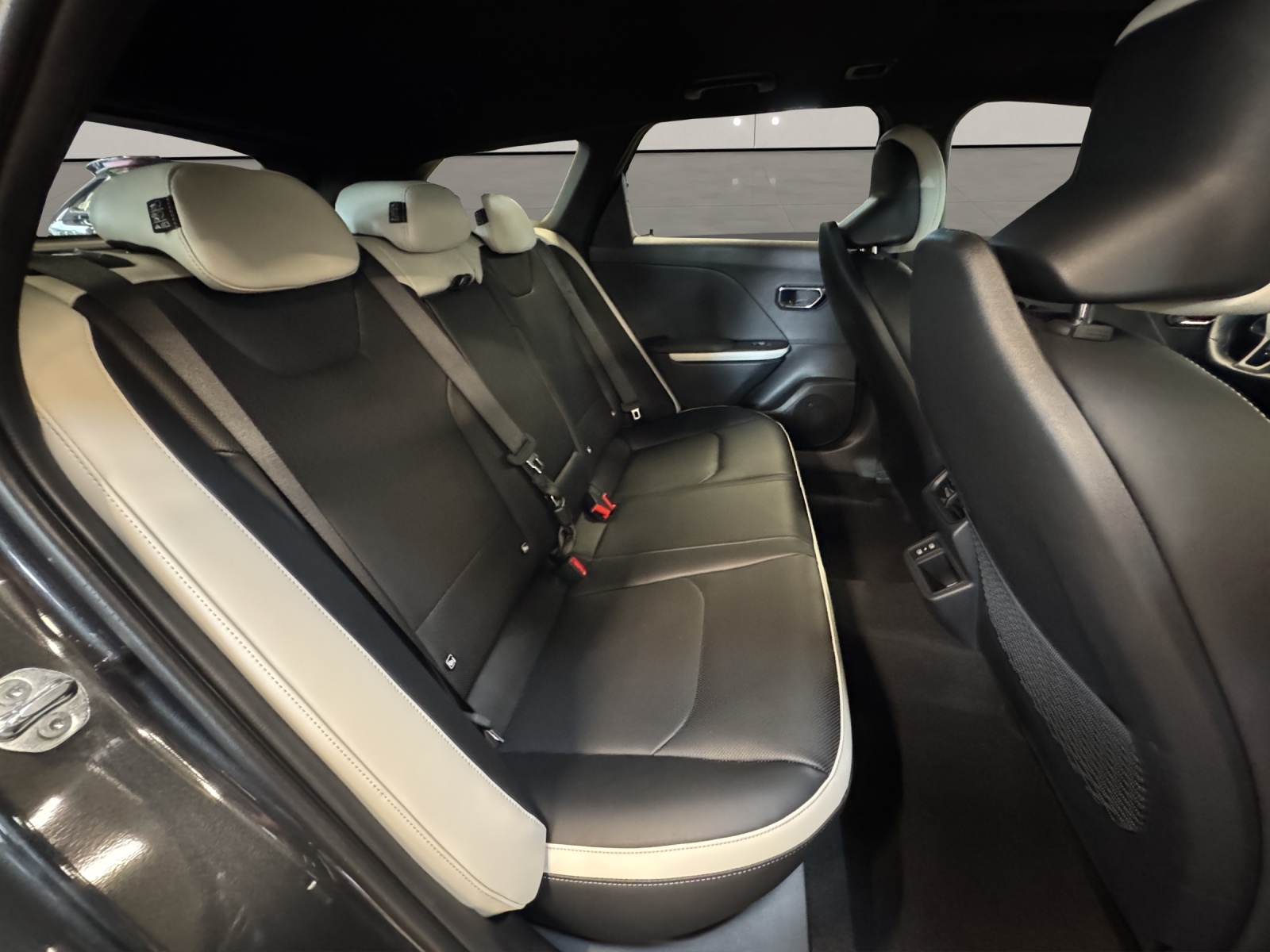 KIA K4 SW 1.6 T-GDi GT-Line-image-13