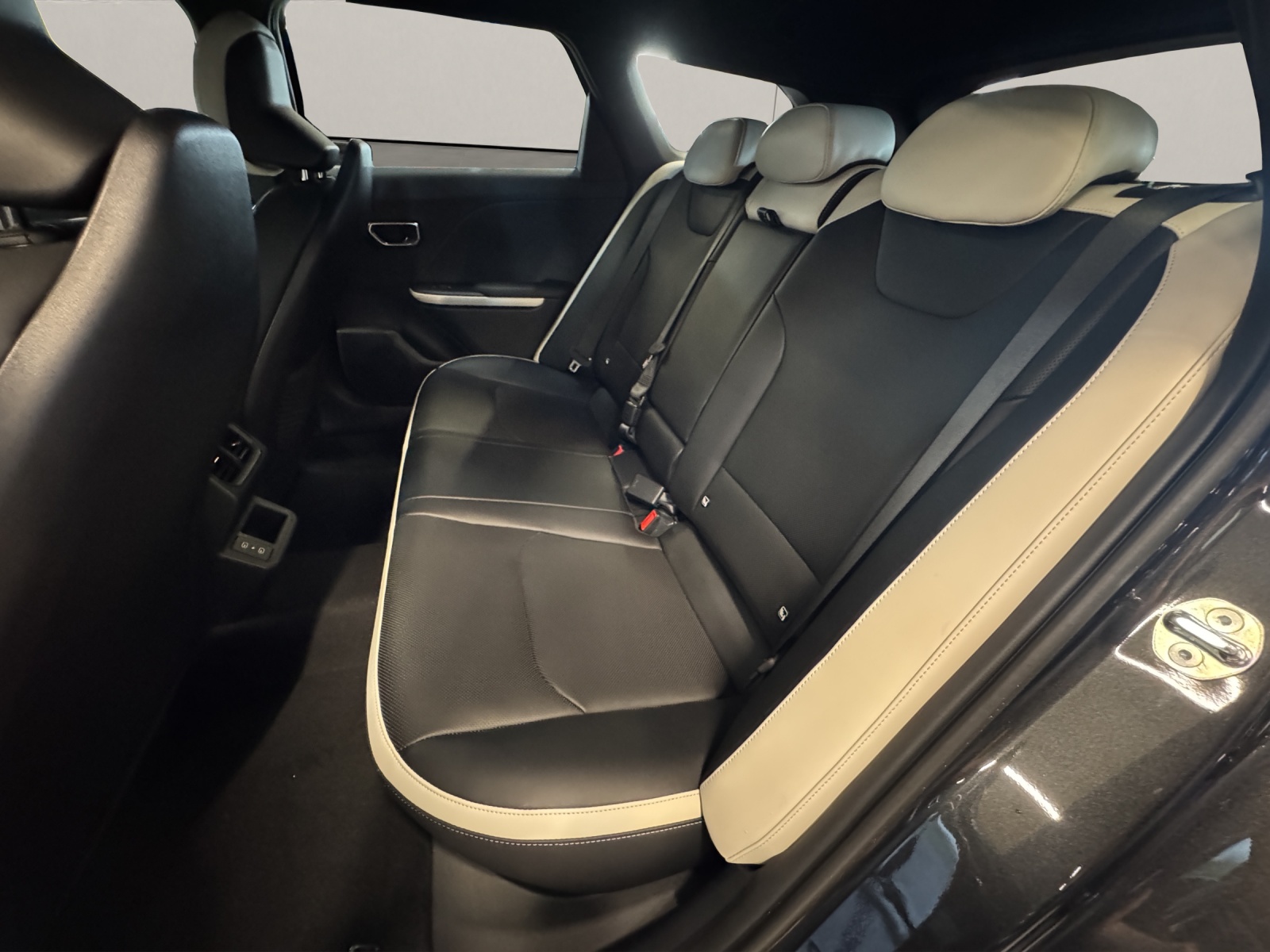 KIA K4 SW 1.6 T-GDi GT-Line-image-12