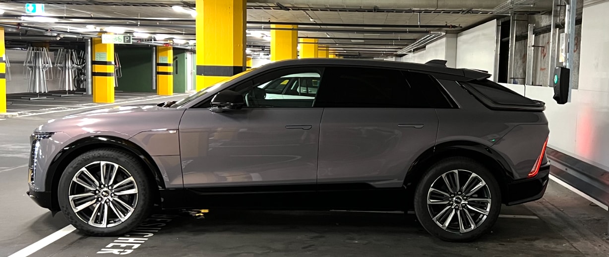 CADILLAC Lyriq Sport 102 kWh AWD-image-3