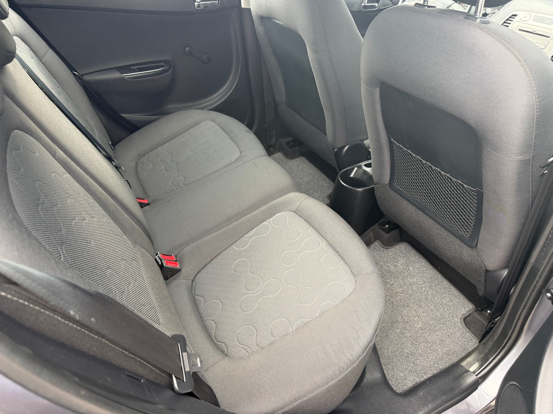 HYUNDAI i20 1.4 Style-image-11