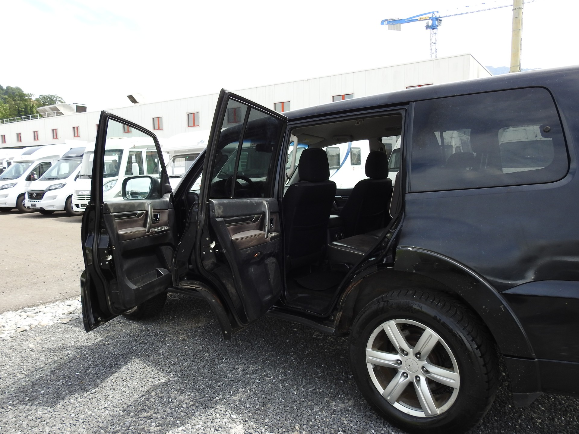 MITSUBISHI Pajero 3.2 DI-D Swiss Edition Automatic-image-15