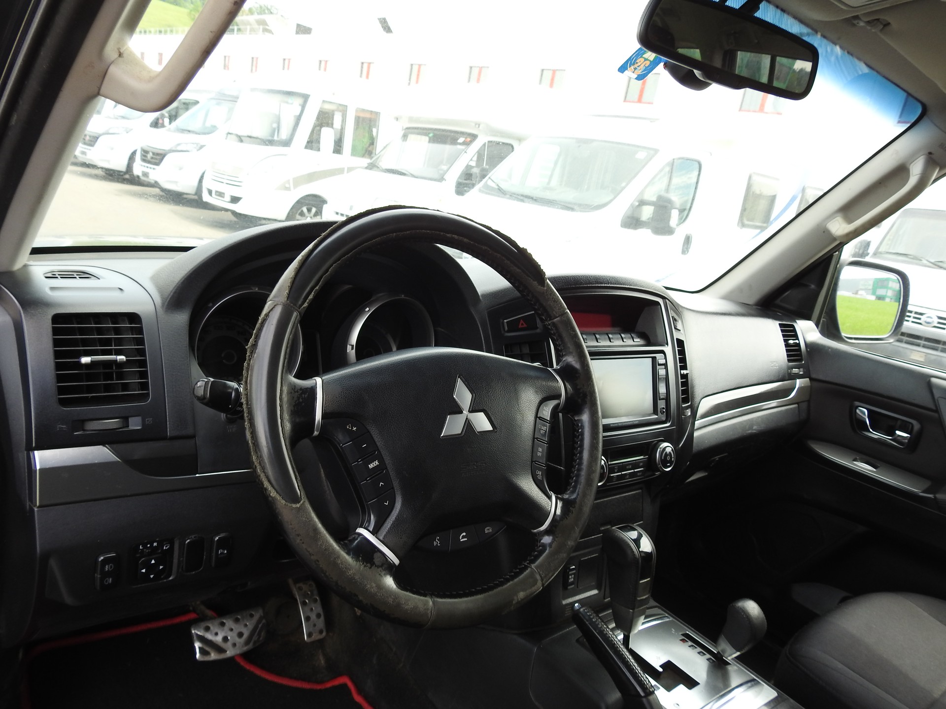 MITSUBISHI Pajero 3.2 DI-D Swiss Edition Automatic-image-10