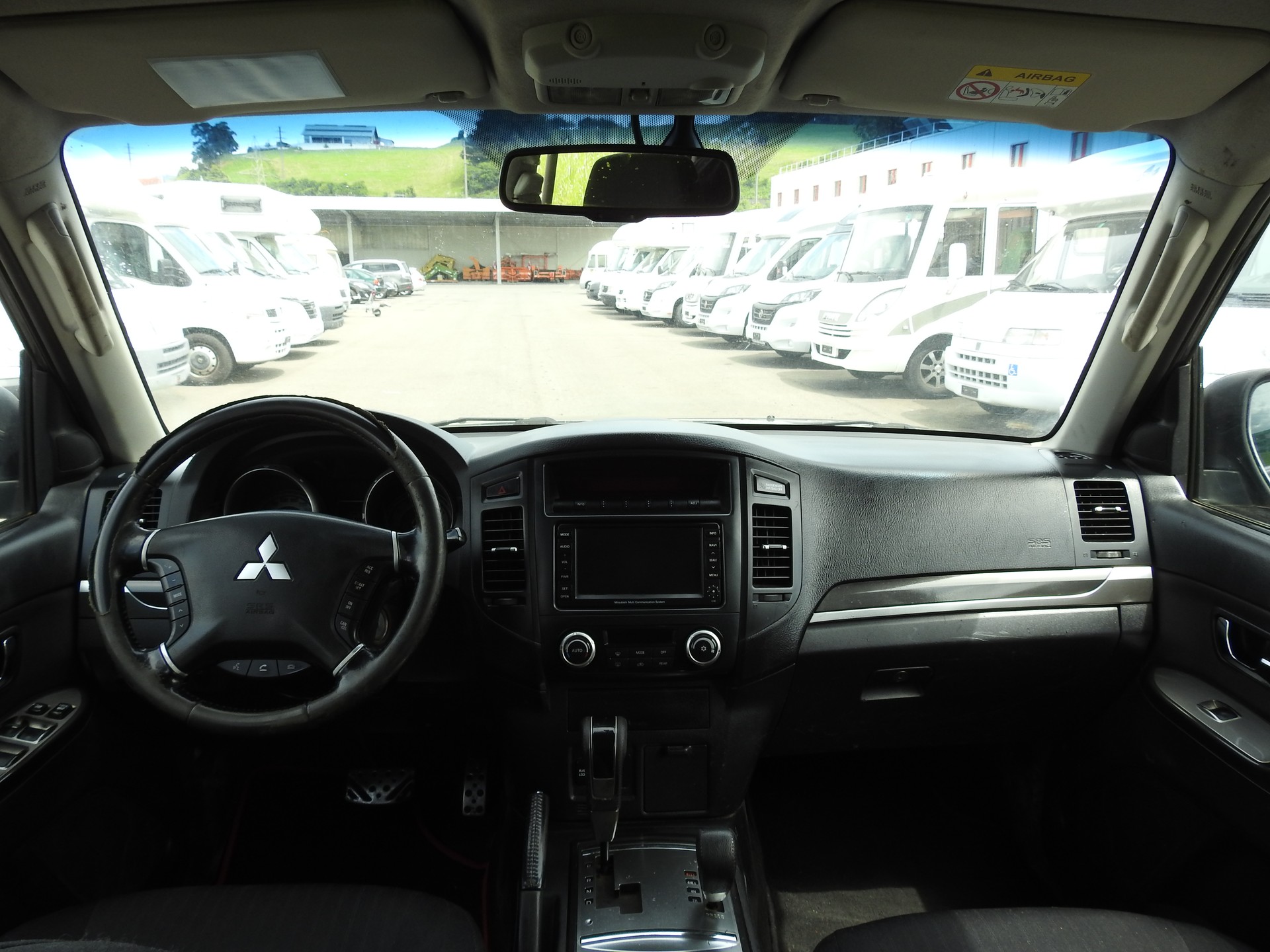 MITSUBISHI Pajero 3.2 DI-D Swiss Edition Automatic-image-16