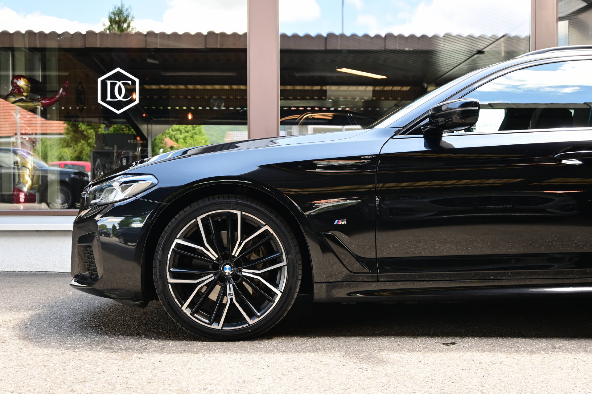 BMW 540d xDrive Touring *M-Sport*H&K*HUD*Laser Light*-showroom-element-3