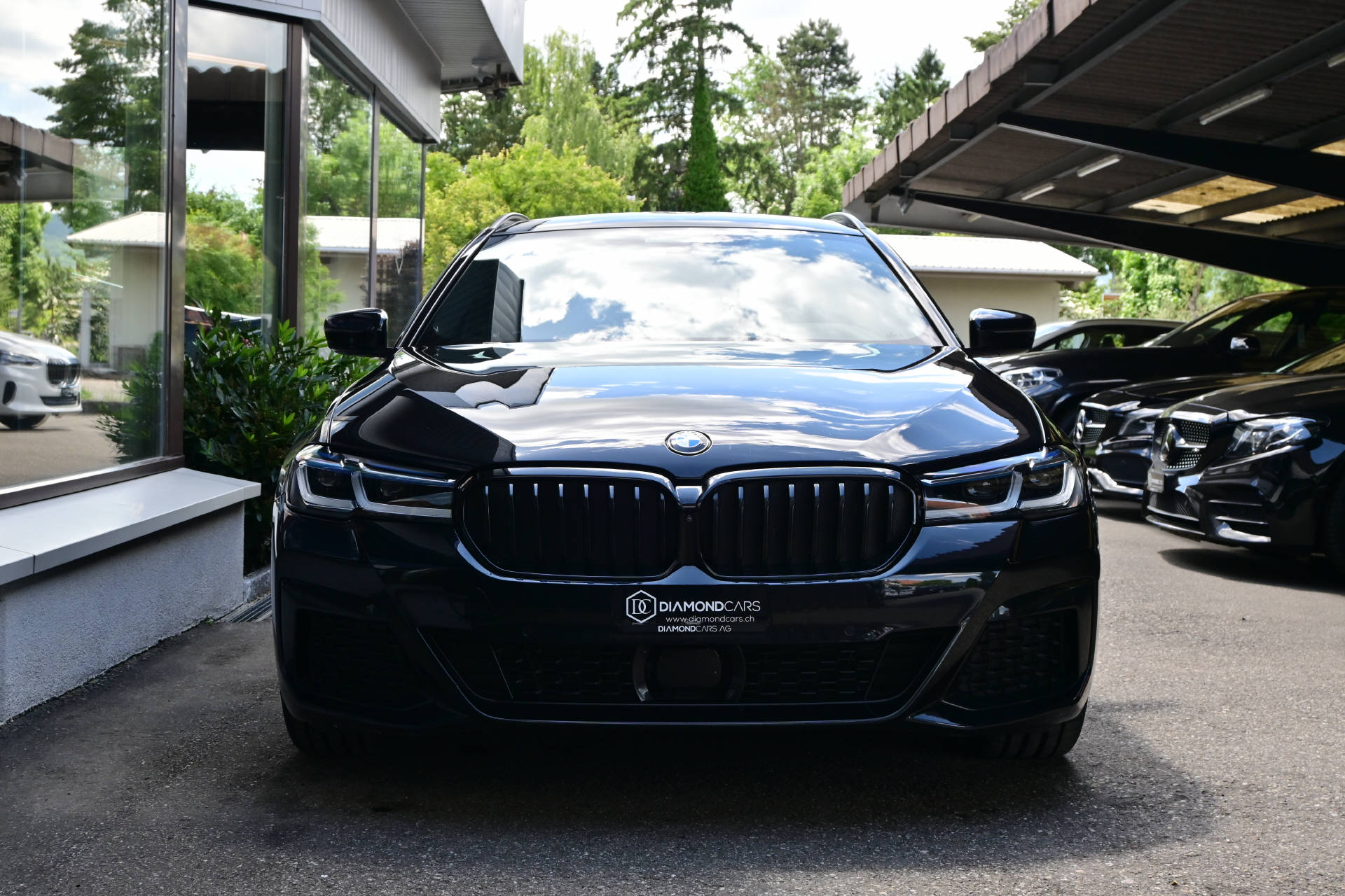 BMW 540d xDrive Touring *M-Sport*H&K*HUD*Laser Light*-showroom-element-1