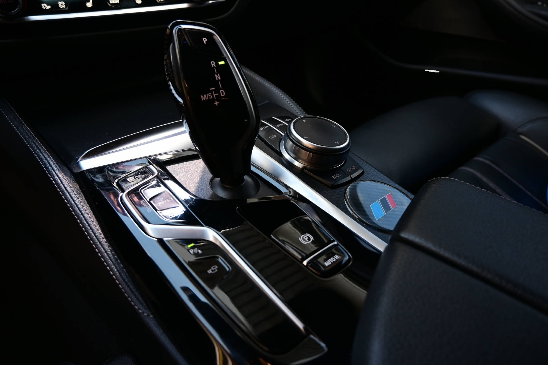 BMW 540d xDrive Touring *M-Sport*H&K*HUD*Laser Light*-image-20