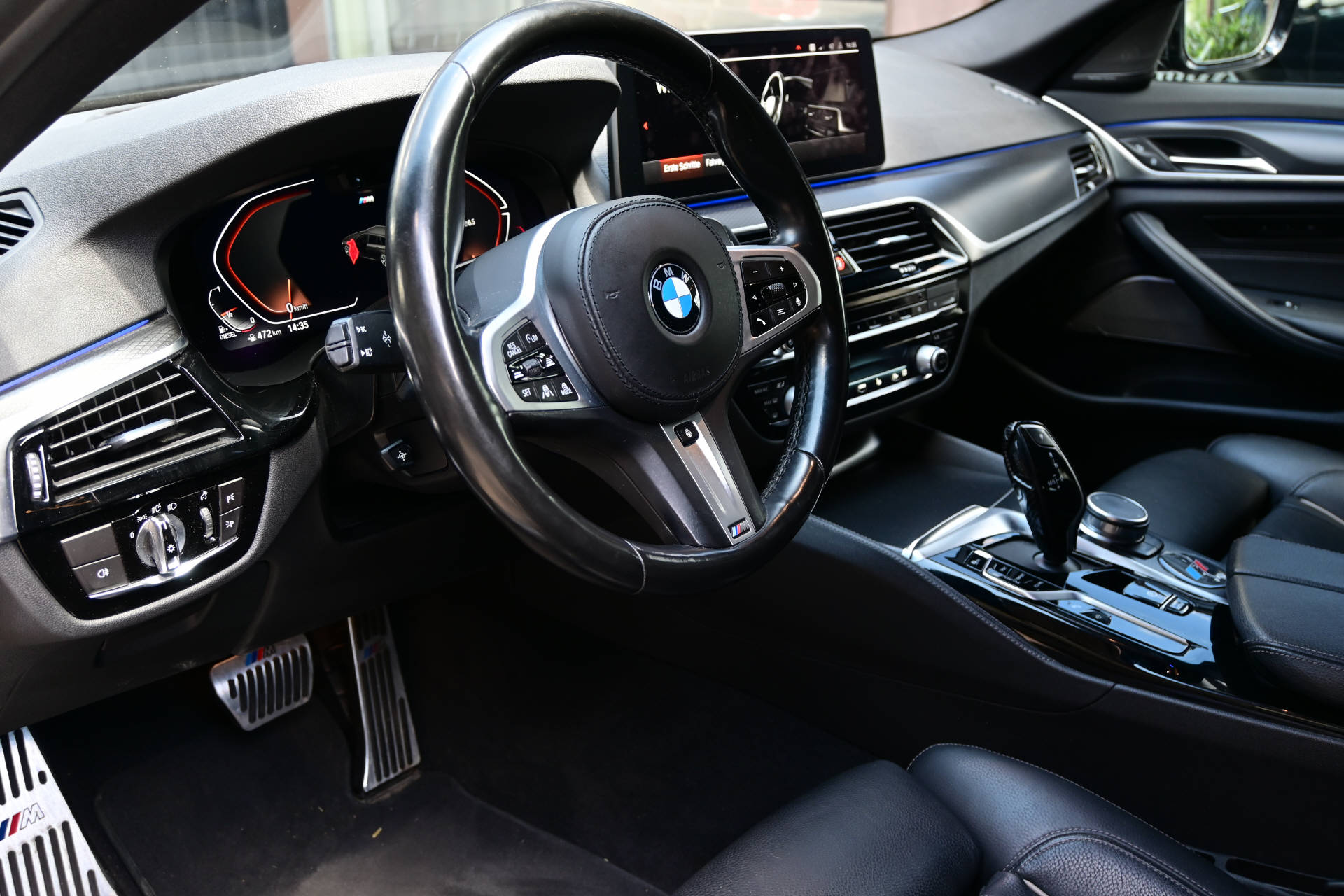 BMW 540d xDrive Touring *M-Sport*H&K*HUD*Laser Light*-image-7