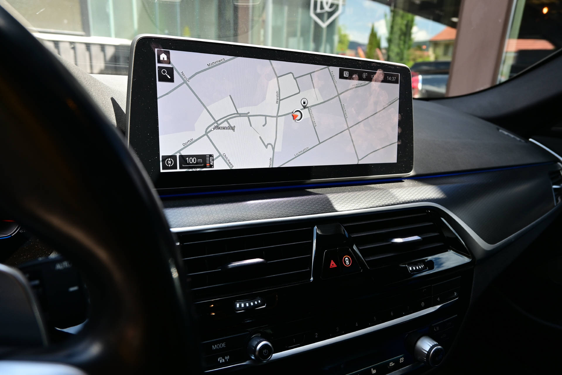 BMW 540d xDrive Touring *M-Sport*H&K*HUD*Laser Light*-image-18