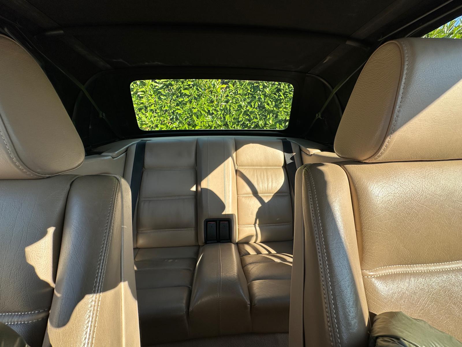 BMW 318i Cabrio-image-6