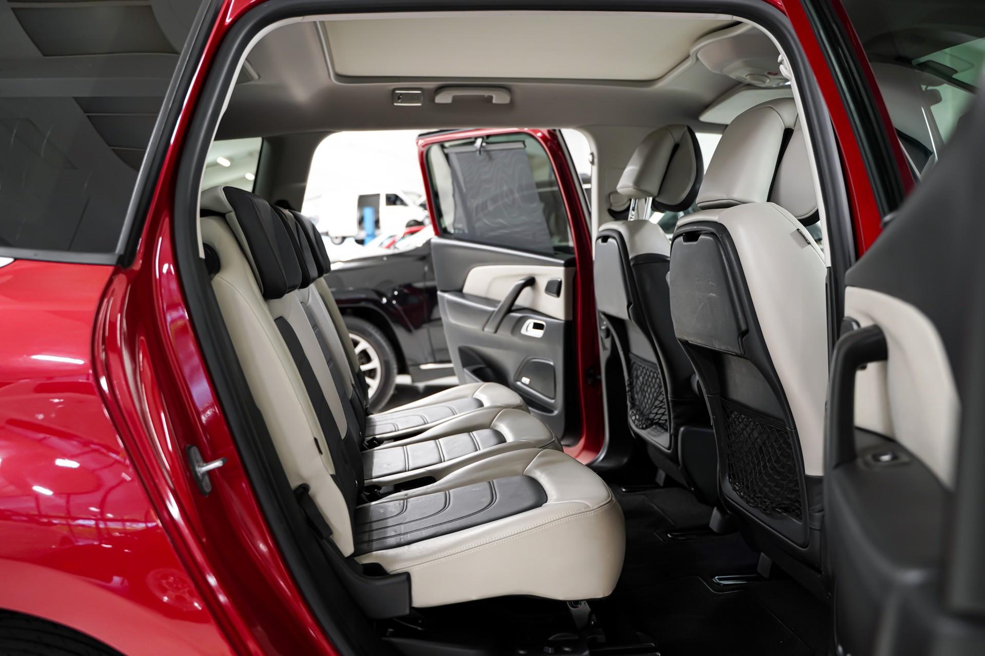 CITROEN Grand C4 Picasso 1.6i 16V e-THP Exclusive-image-13