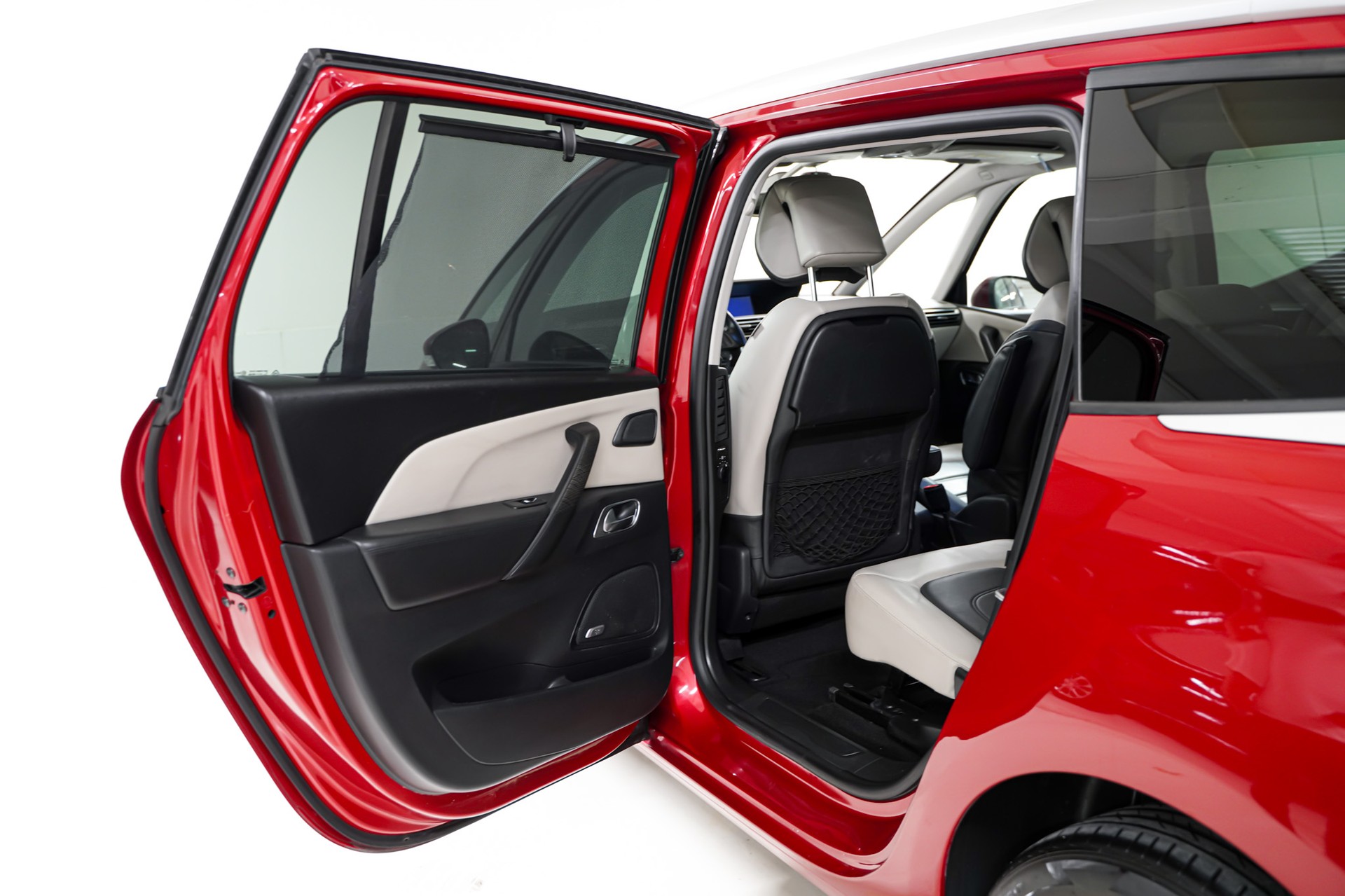 CITROEN Grand C4 Picasso 1.6i 16V e-THP Exclusive-image-12