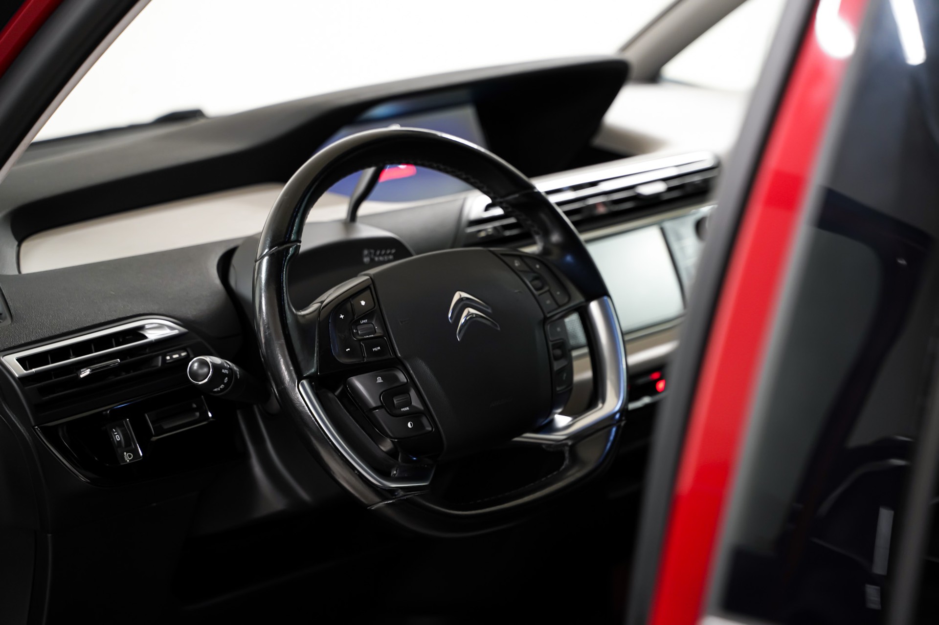CITROEN Grand C4 Picasso 1.6i 16V e-THP Exclusive-image-8