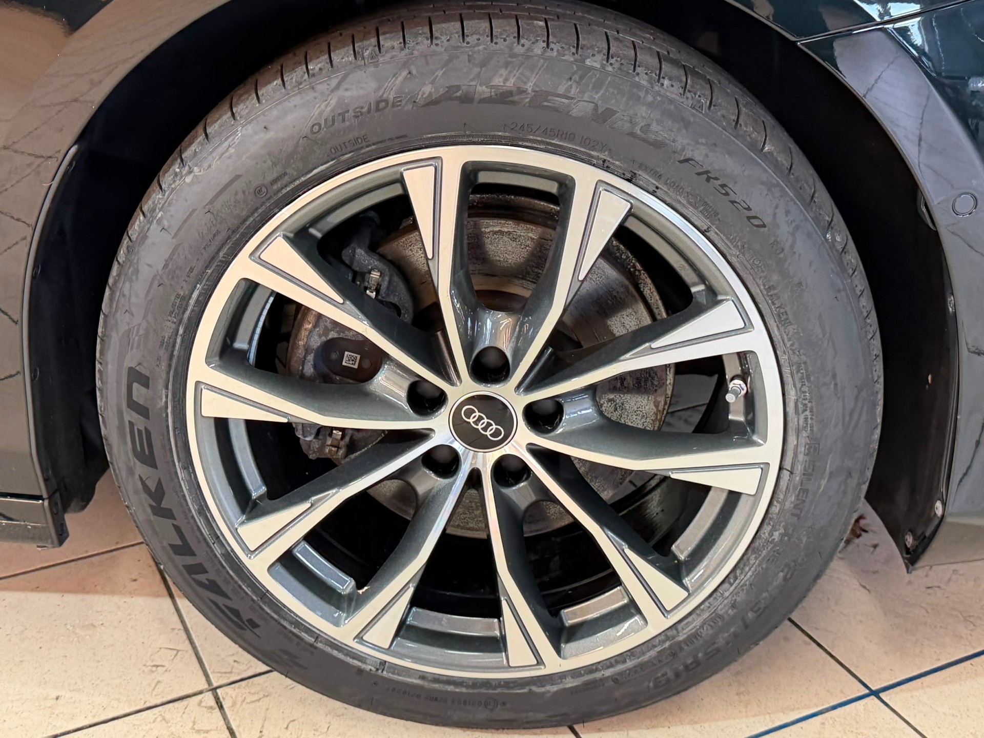 AUDI A6 Avant TFSI S-Tronic-image-4
