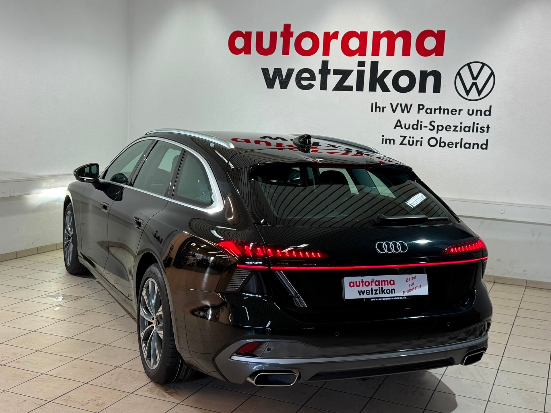 AUDI A6 Avant TFSI S-Tronic-showroom-element-3