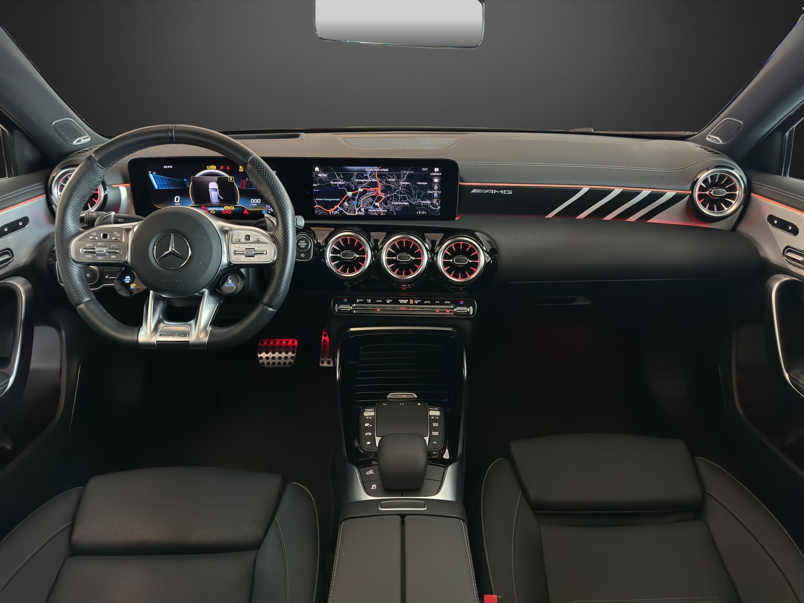 MERCEDES-BENZ A 35 AMG 4Matic-image-9
