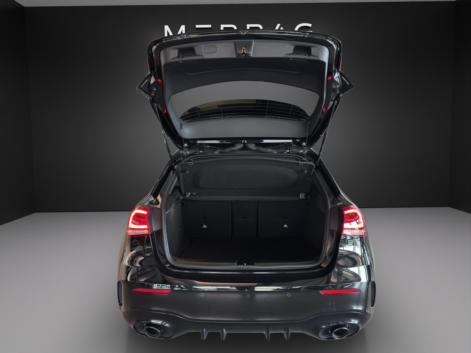 MERCEDES-BENZ A 35 AMG 4Matic-image-6
