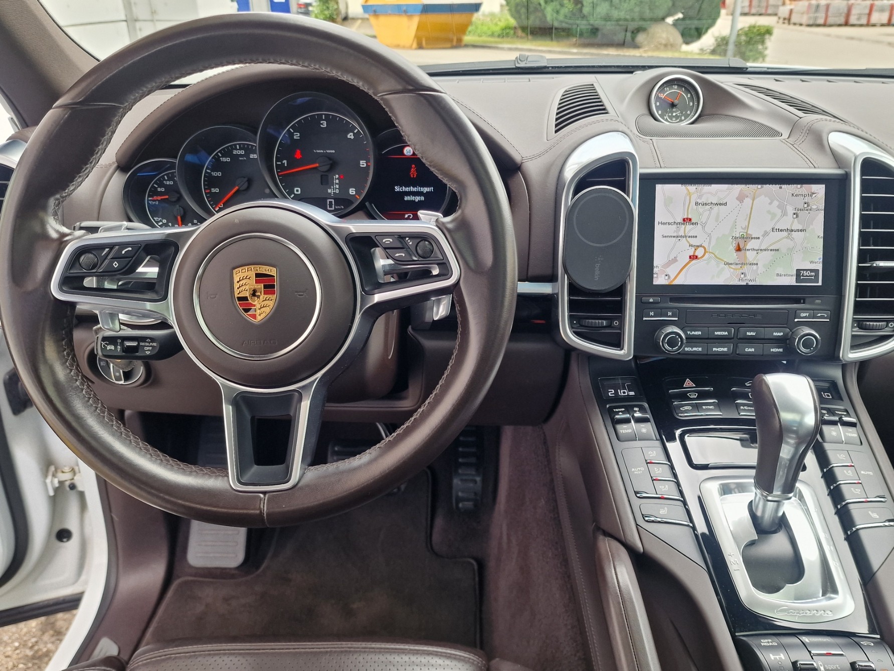 PORSCHE Cayenne Diesel Platinum Edition-image-11