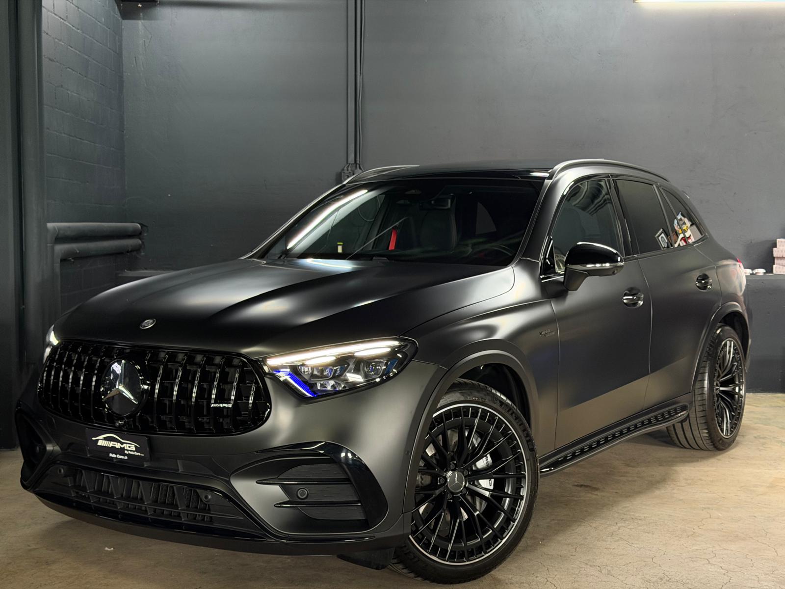 MERCEDES-BENZ GLC 43 AMG Limited Magno Black Matt Performance4Matic 9G-Tronic-showroom-element-3