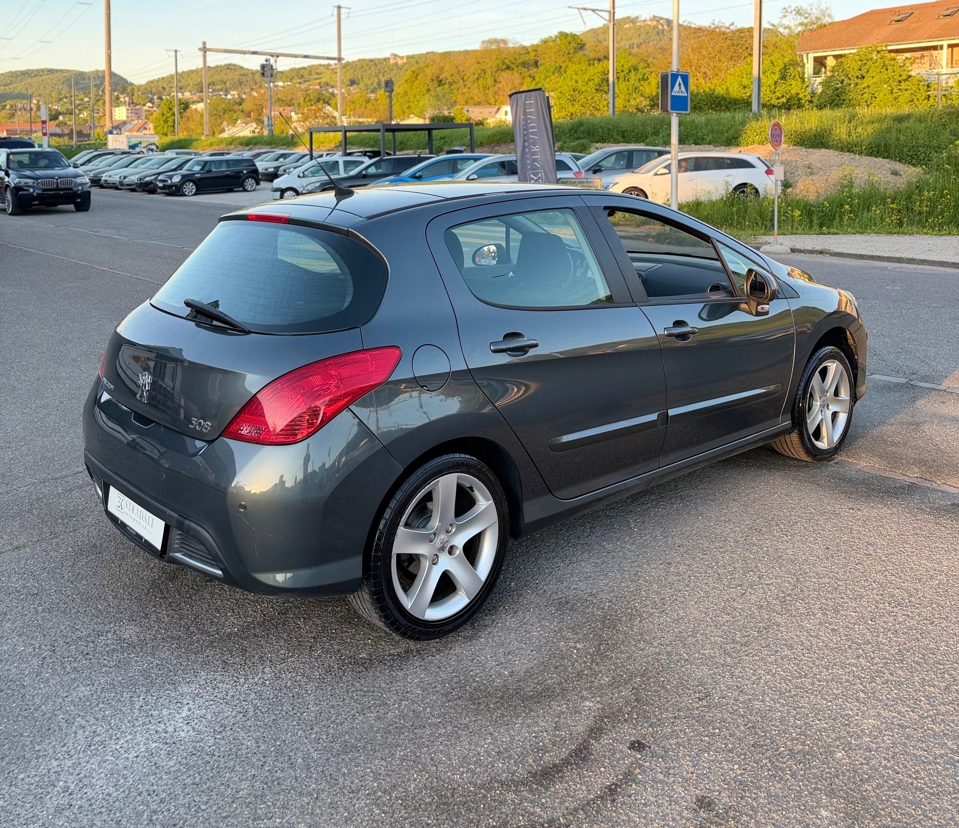 PEUGEOT 308 2.0 HDI Sport Pack Automatic-image-4
