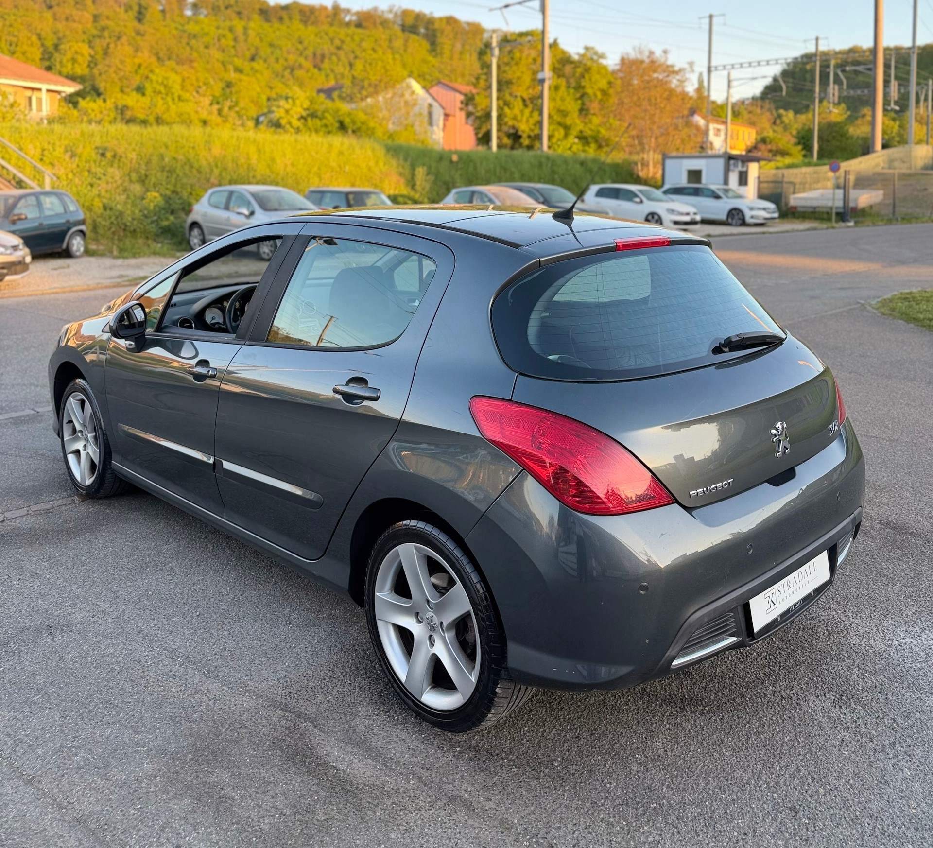 PEUGEOT 308 2.0 HDI Sport Pack Automatic-image-11