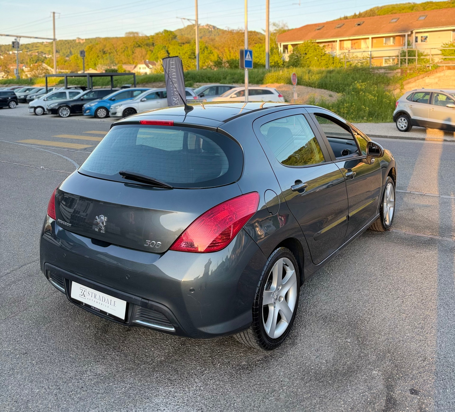 PEUGEOT 308 2.0 HDI Sport Pack Automatic-image-5