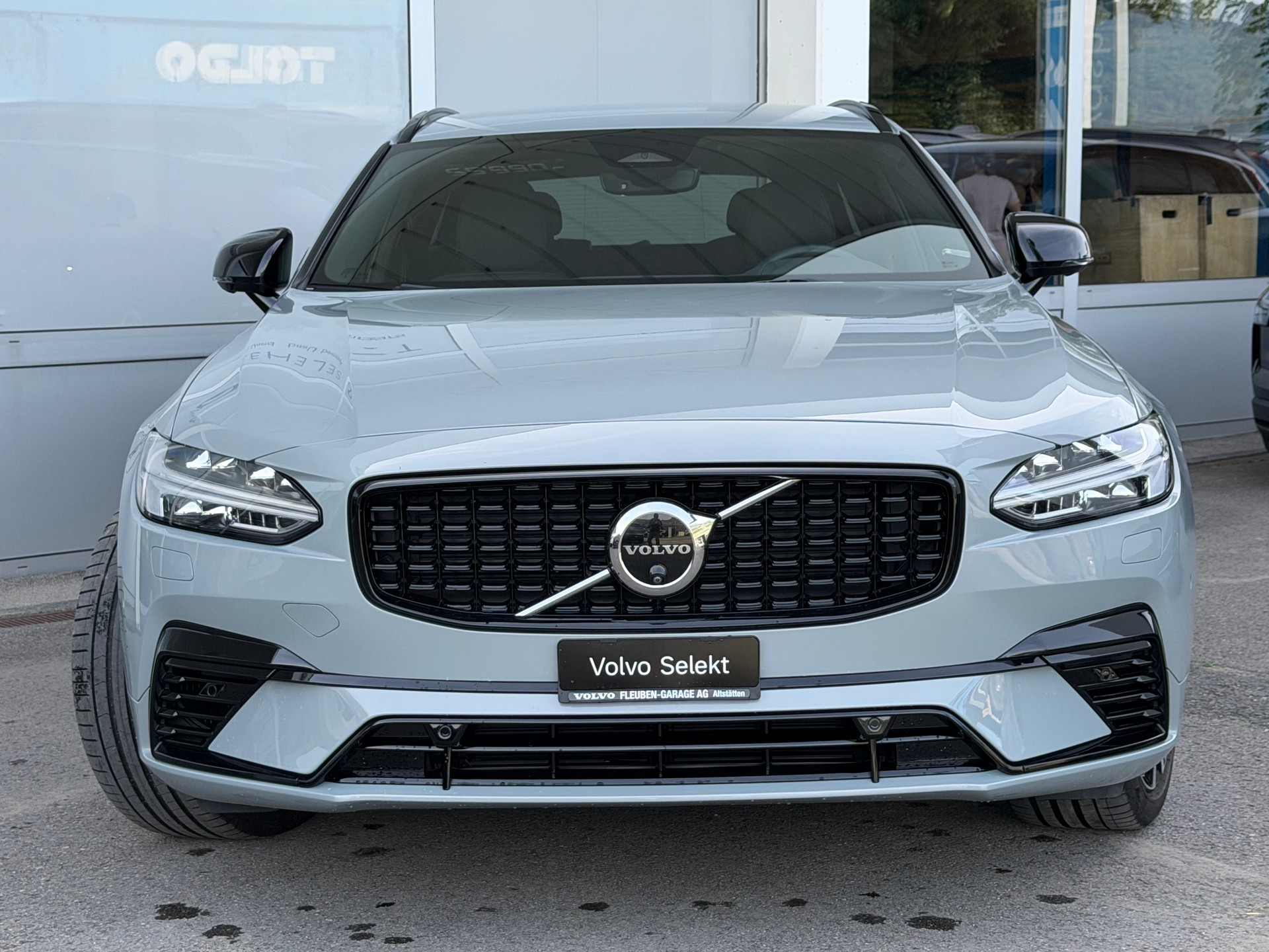 VOLVO V90 T8 eAWD Plus Dark Geartronic-image-23