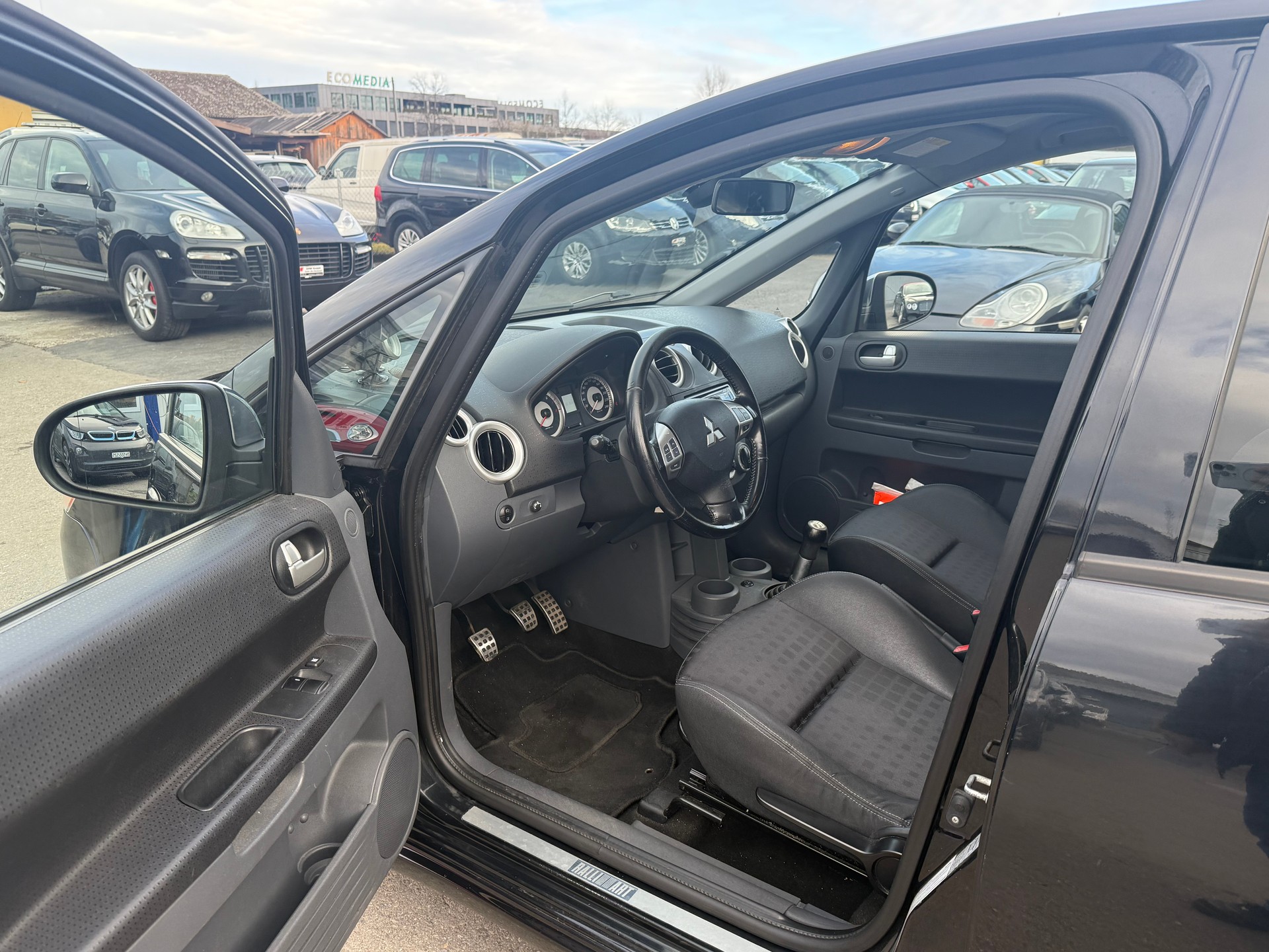 MITSUBISHI Colt 1.5 16V Turbo Ralliart 150PS / Frisch ab MFK & Service / Sportauspuff / Bluetooth & DAB / PDC / Klima / Tempomat-image-9