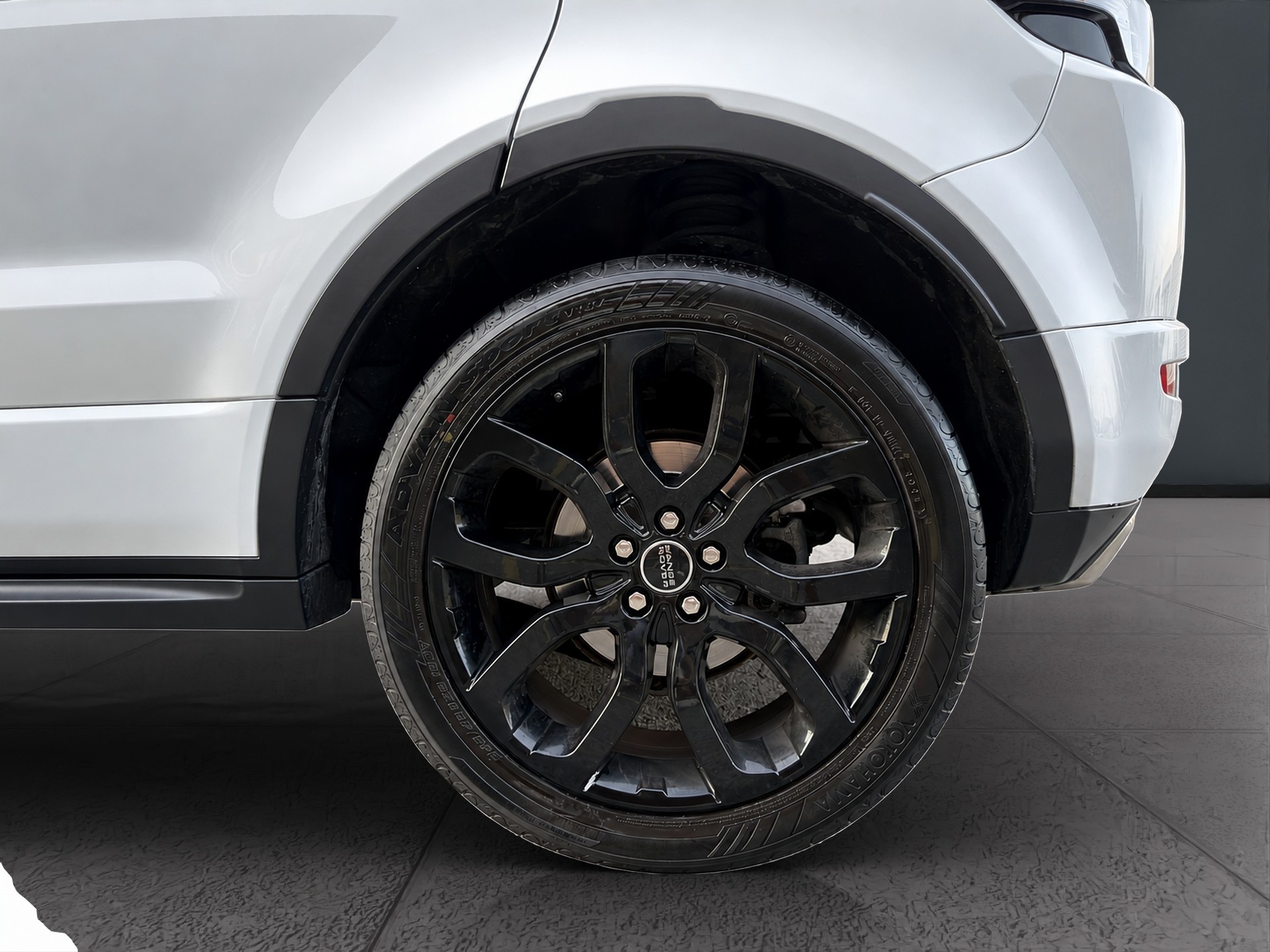 LAND ROVER Range Rover Evoque 2.0 Si4 Prestige AT6-image-26