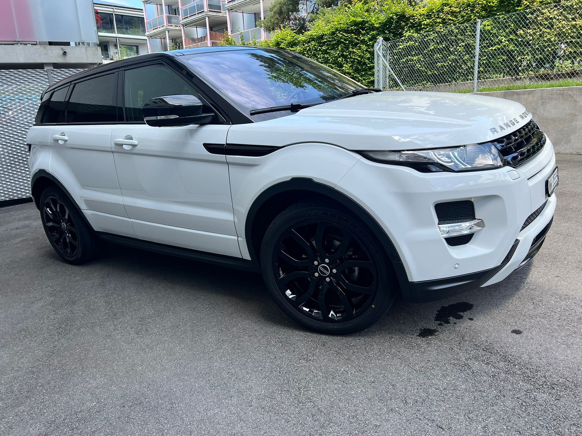 LAND ROVER Range Rover Evoque 2.0 Si4 Prestige AT6-showroom-element-1