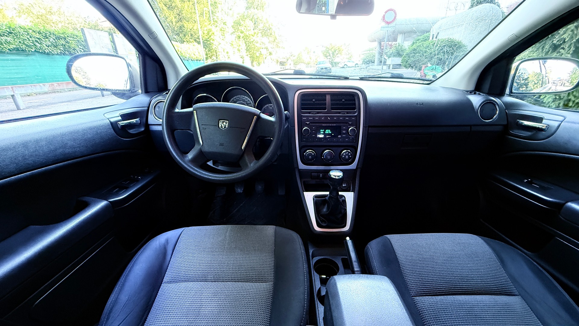 DODGE Caliber 2.0 SXT CVT-image-8