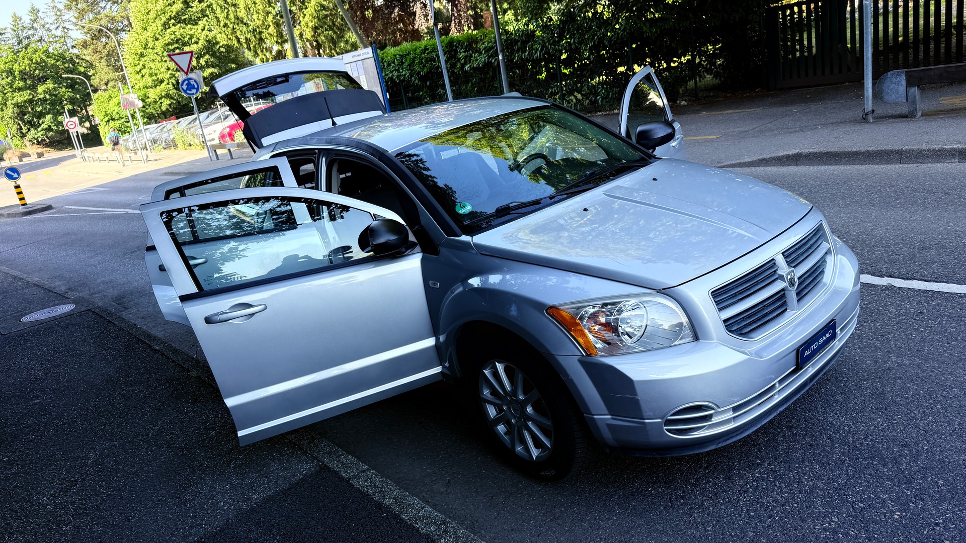 DODGE Caliber 2.0 SXT CVT-image-13