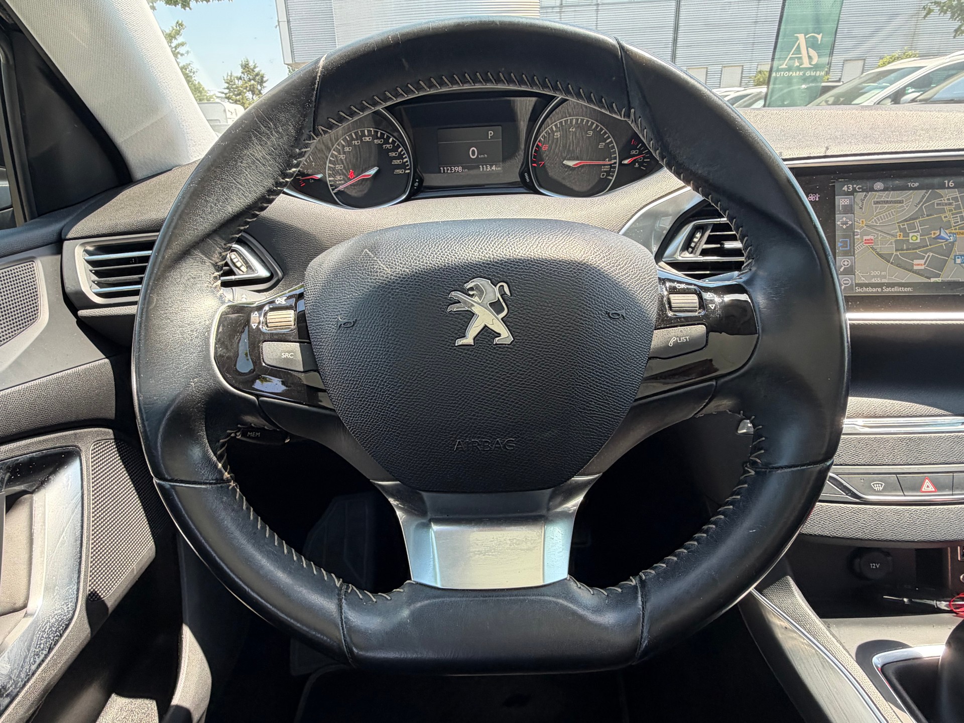 PEUGEOT 308 SW 1.2 THP Féline Automatic-image-11