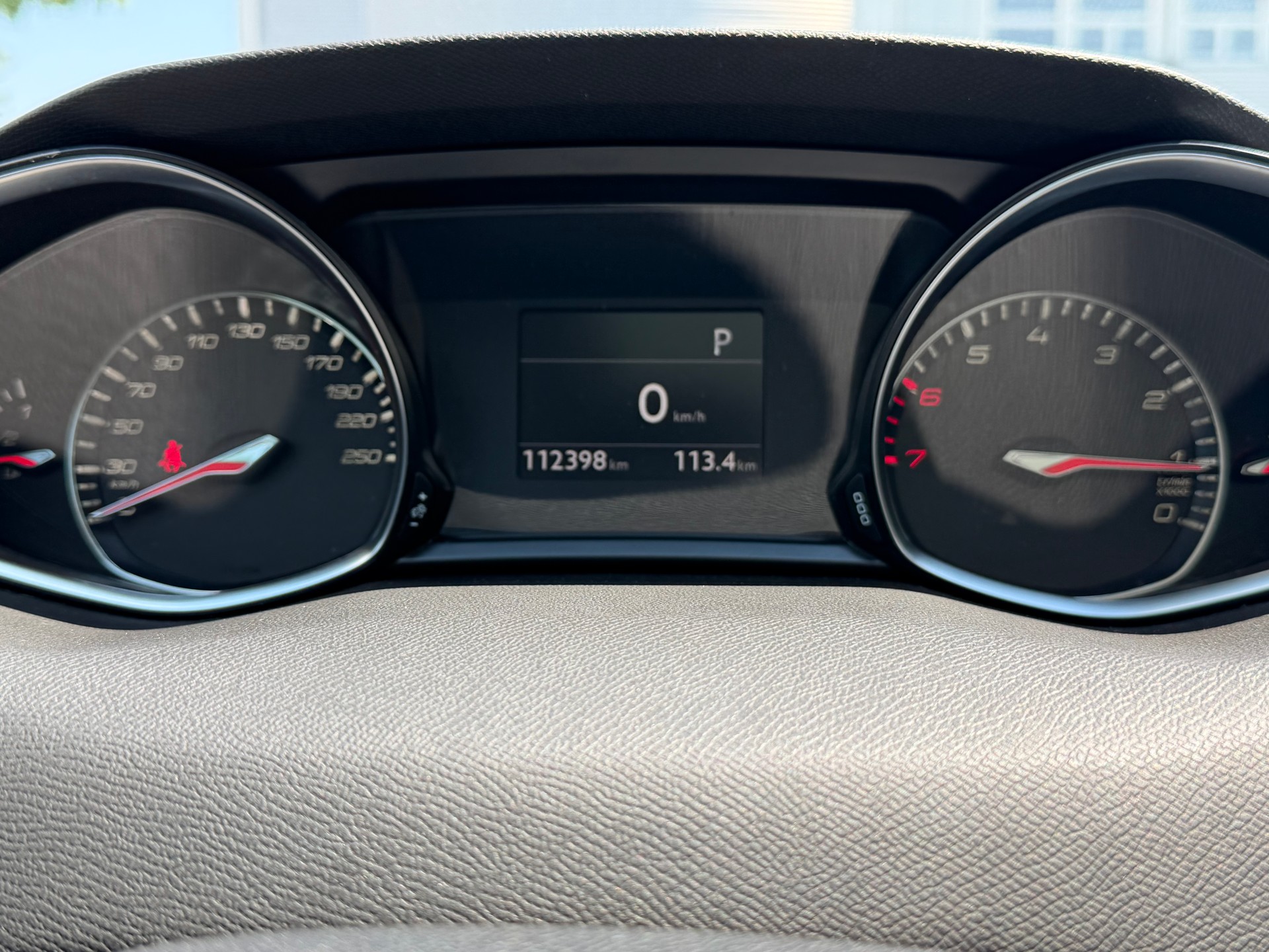 PEUGEOT 308 SW 1.2 THP Féline Automatic-image-13