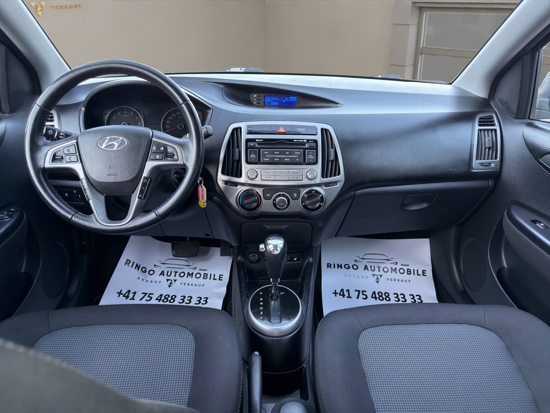 HYUNDAI i20 1.4 Premium Automatic-image-11