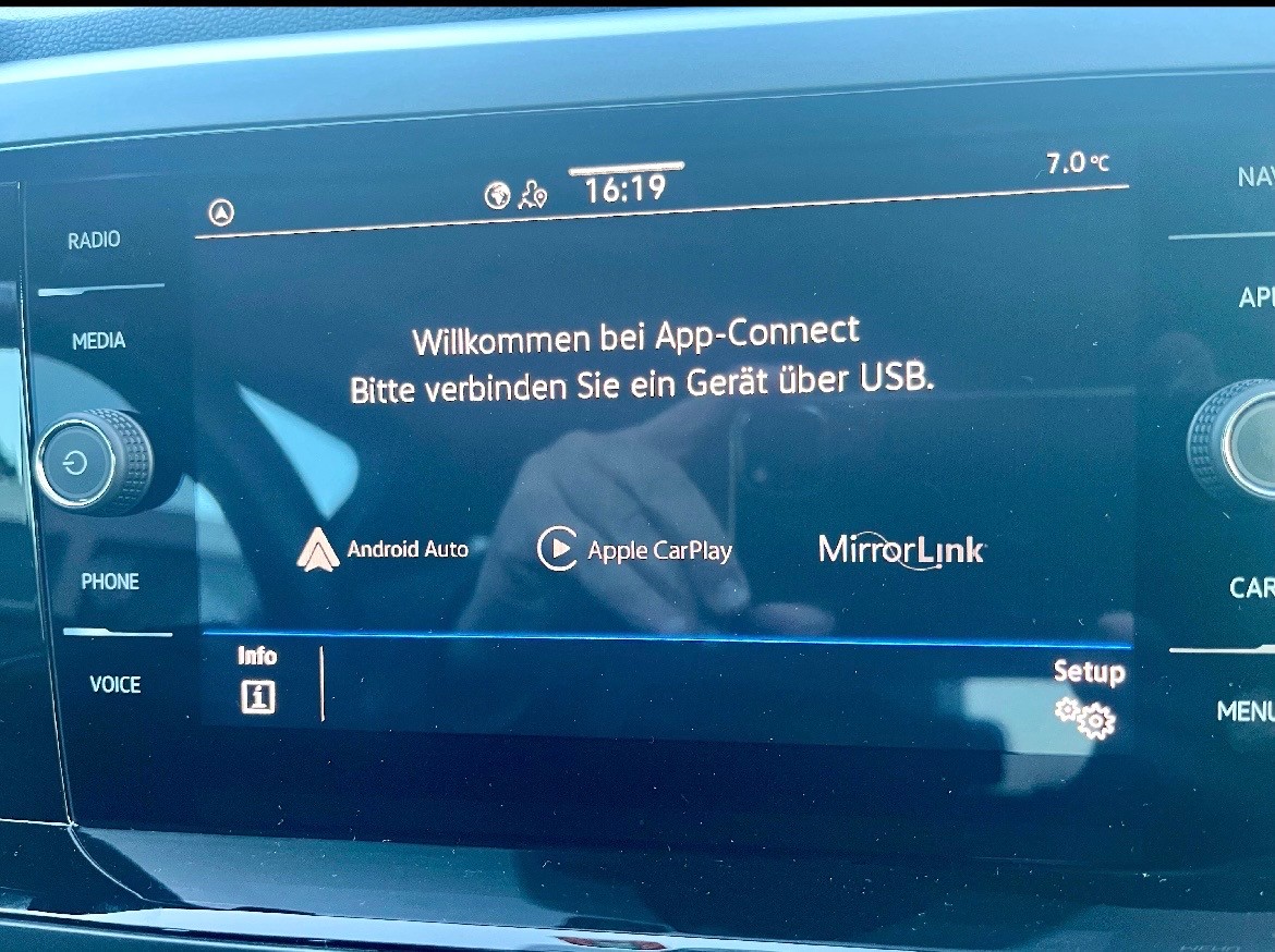 VW Taigo 1.5 TSI R-Line DSG*150 PS**CH FAHRZEUG*-image-22