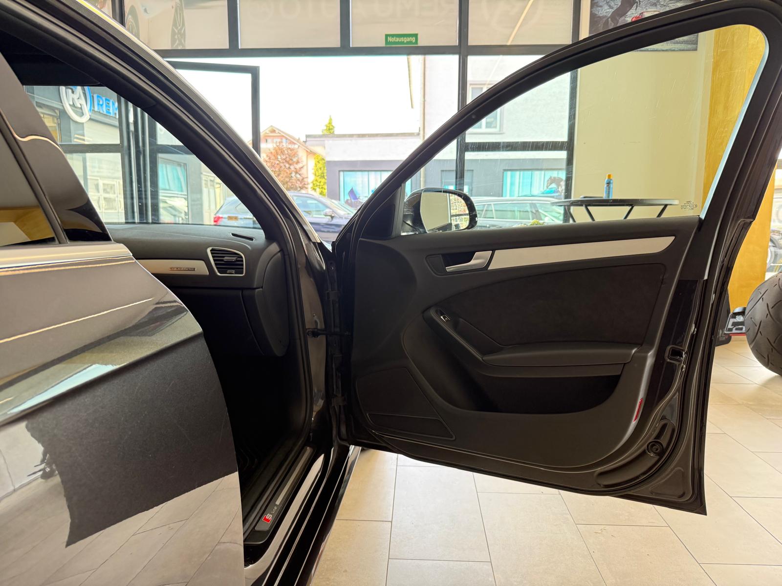 AUDI A4 Avant 2.0 TDI quattro S-tronic-image-15
