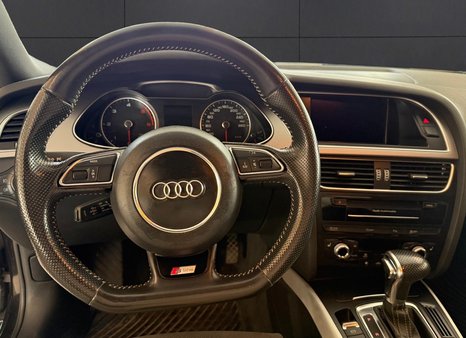 AUDI A4 Avant 2.0 TDI quattro S-tronic-image-12