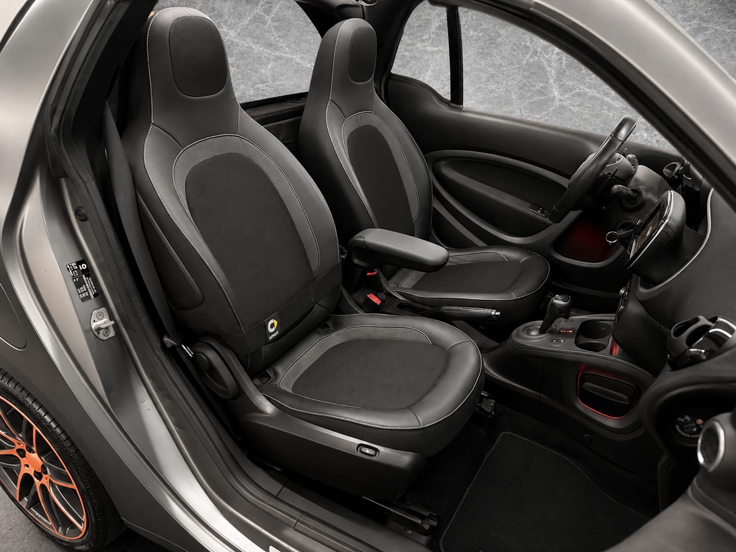 SMART fortwo Cabrio 109 Brabus twinmatic-image-19