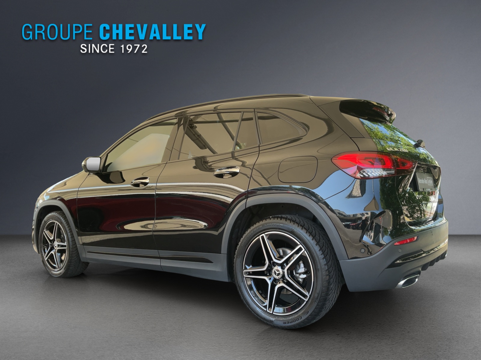 MERCEDES-BENZ GLA 200 AMG Line-showroom-element-3