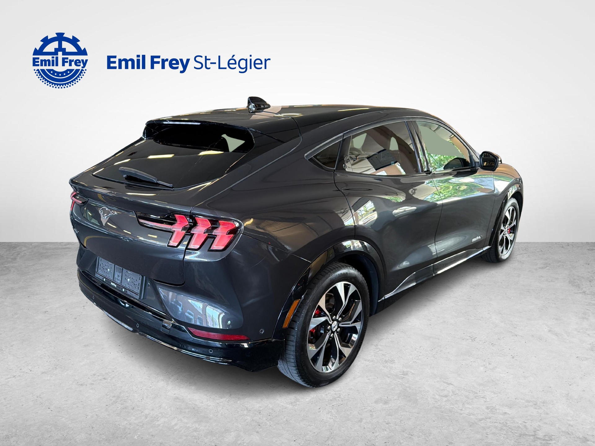 FORD Mustang Mach-E Extended AWD-image-5
