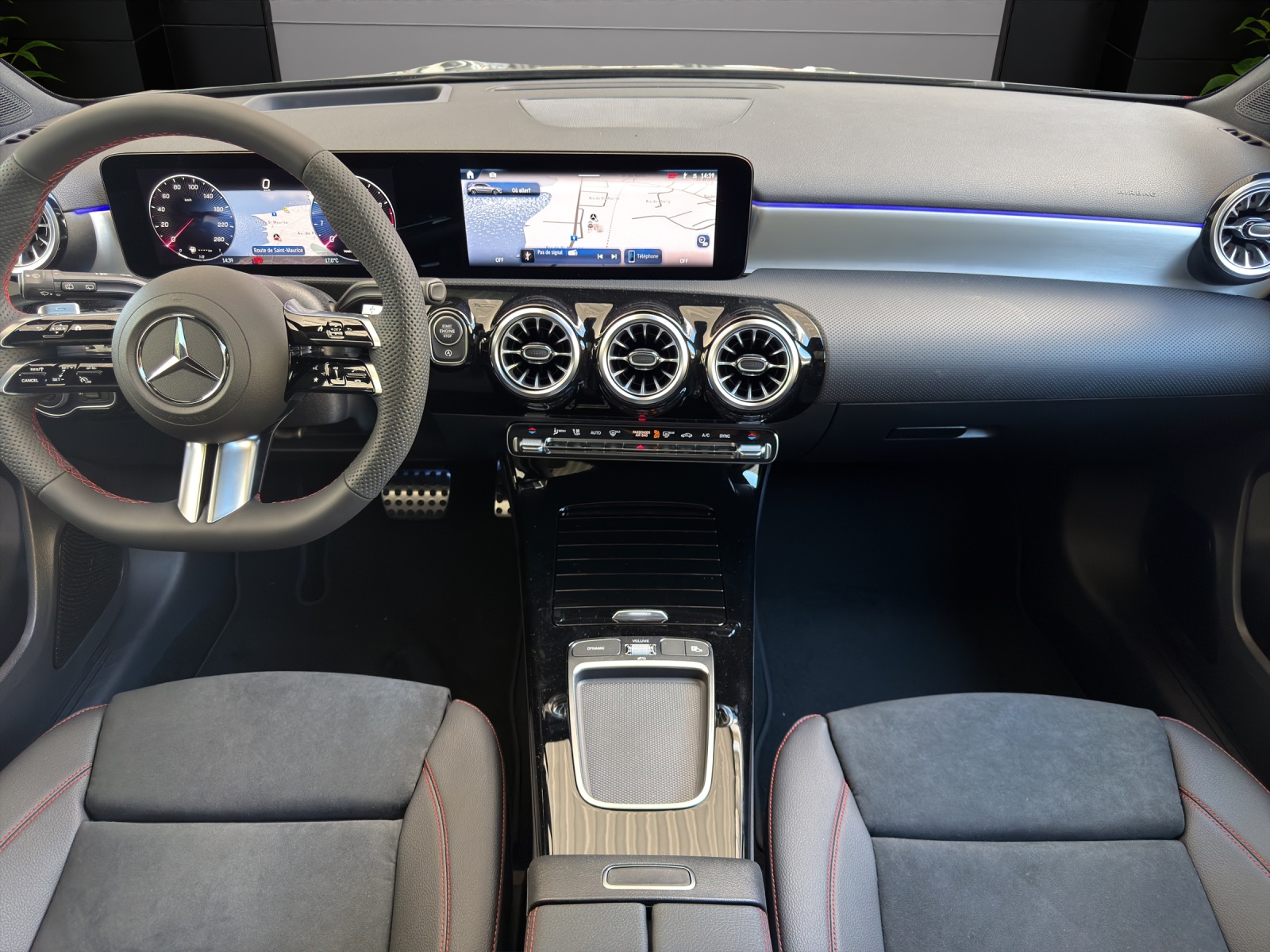 MERCEDES-BENZ A 220 4Matic 8G-DCT-image-12