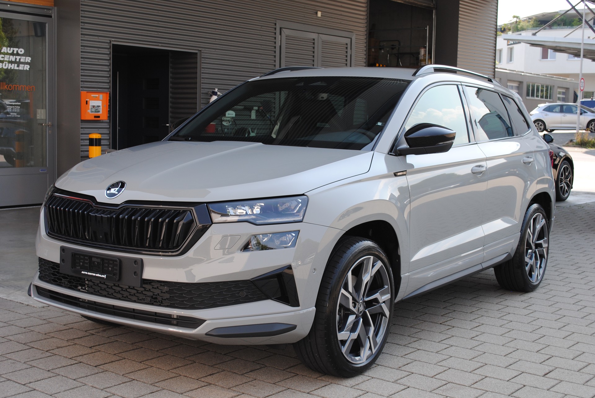 SKODA Karoq 2.0 TSI SportLine 4x4 DSG-showroom-element-2