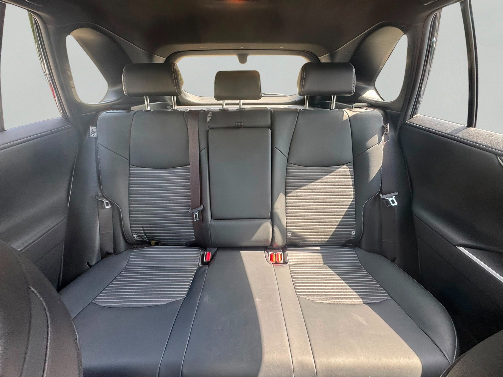 TOYOTA RAV-4 2.5 HSD Black Edition e-CVT 4WD-image-7
