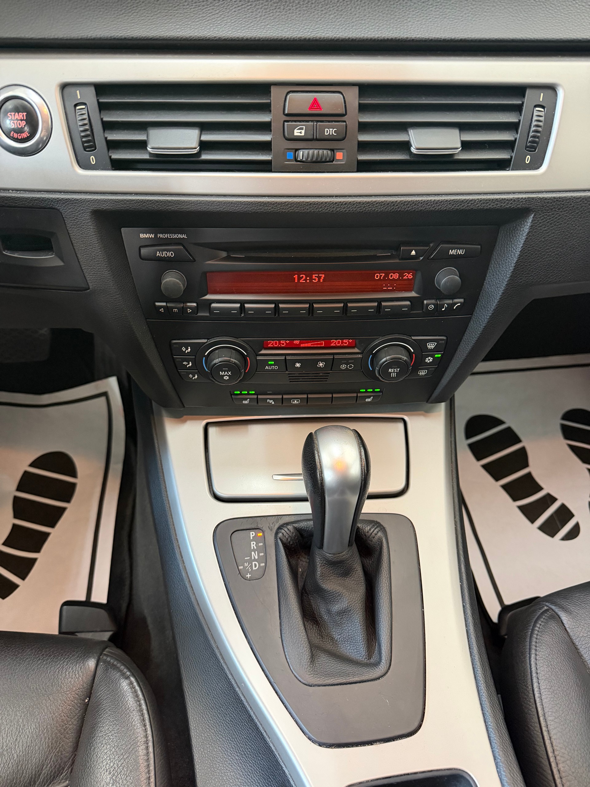 BMW 320i //NEU AB MFK!-image-10
