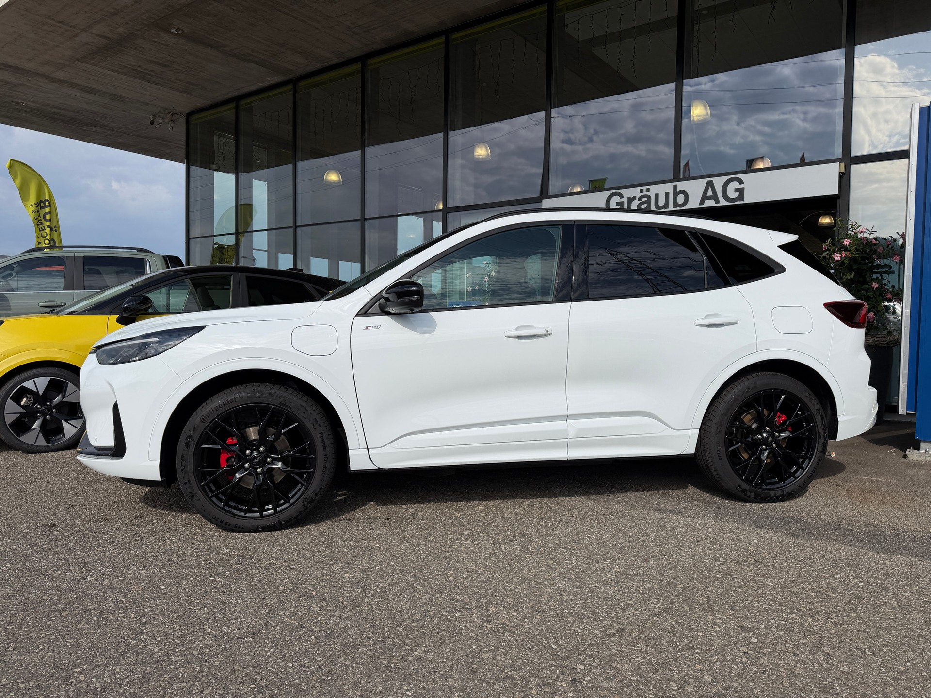 FORD Kuga 2.5 PHEV ST-Line X FWD-showroom-element-3